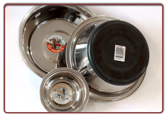 Foto: Futter - und Wassernäpfe Metall